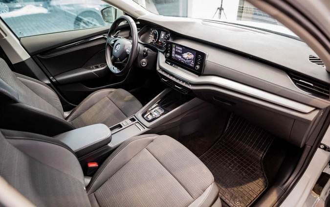 Skoda Octavia cena 86900 przebieg: 84875, rok produkcji 2020 z Łódź małe 781
